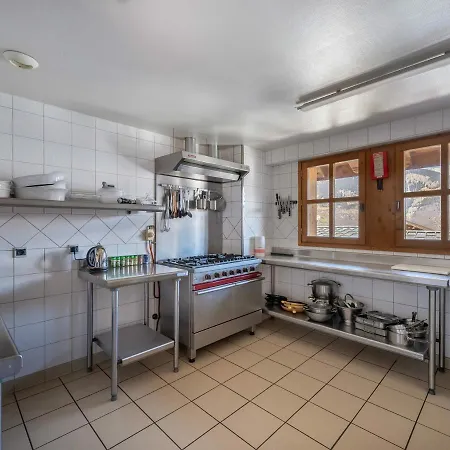 Chalet Courchevel 1650, 8 Pieces, 14 Personnes - Fr-1-568-13