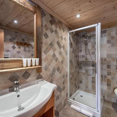 Chalet Courchevel 1650, 8 Pieces, 14 Personnes - Fr-1-568-13 Chalet *