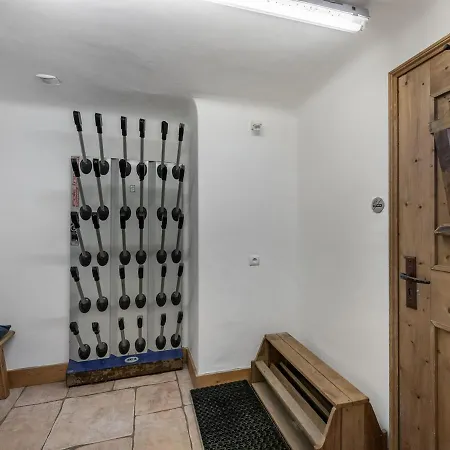 Chalet Courchevel 1650, 8 Pieces, 14 Personnes - Fr-1-568-13 Courchevel